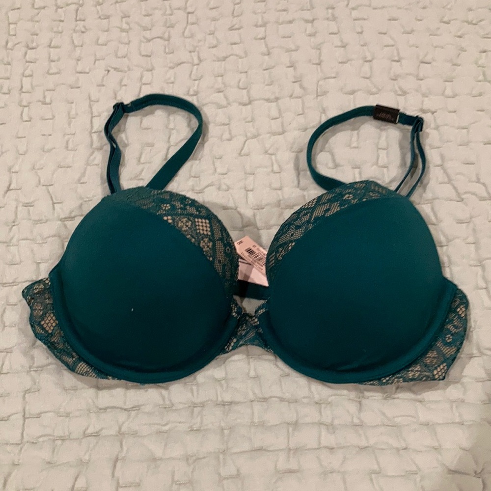 Green push-up bra